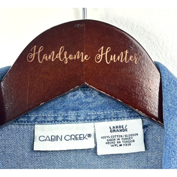 Cabin Creek Womens Button Up Shirt Long Sleeve Ruffle Chambray Sz L 1042E4 - Picture 10 of 10